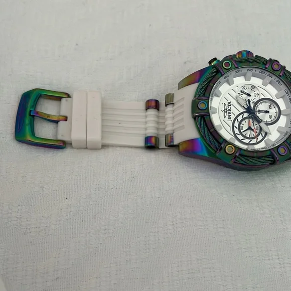 Invicta Bolt Men's Watch 52mm White Iridescent Pre loved needs battery 🪫